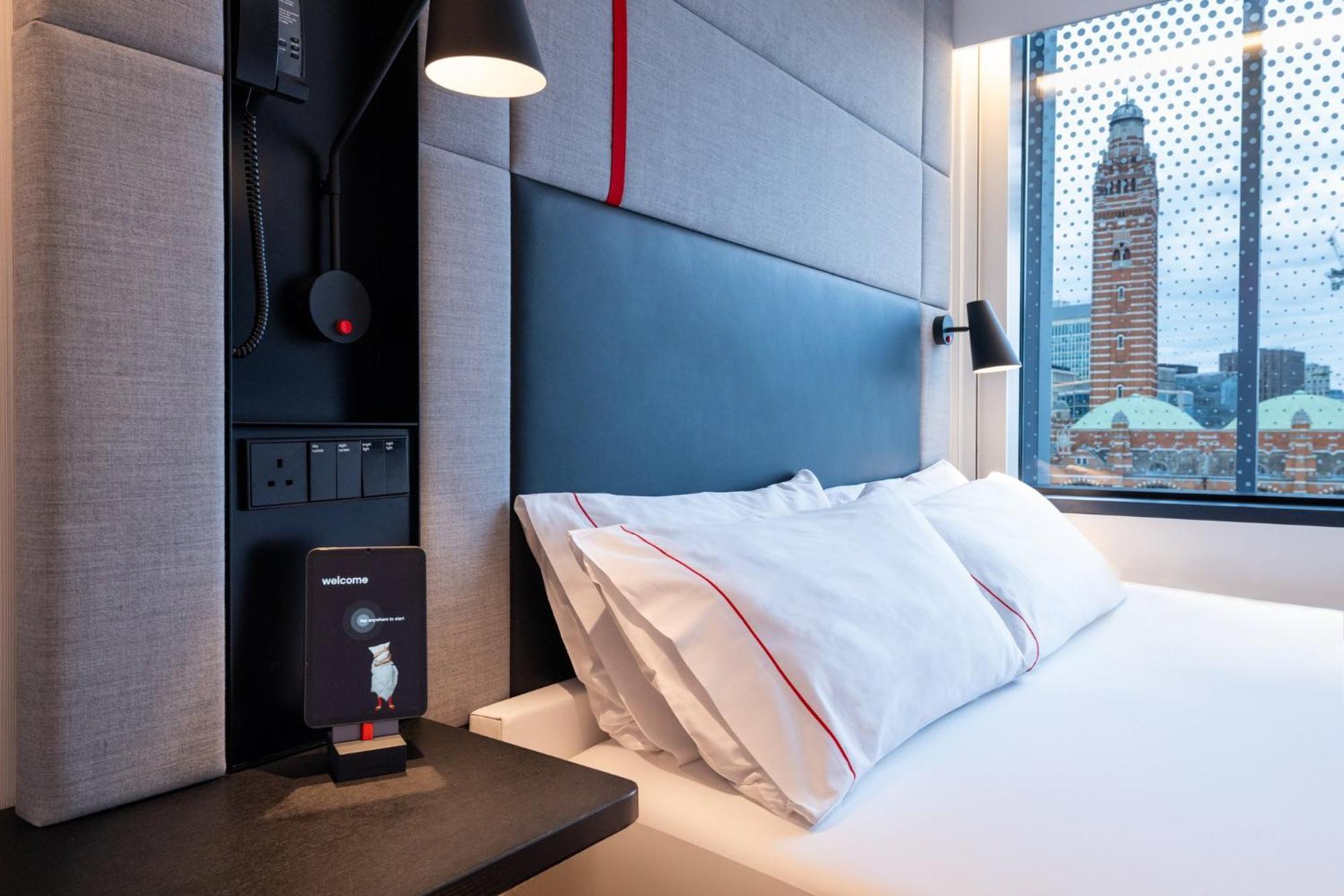 فندق Citizenm London Victoria Station المظهر الخارجي الصورة